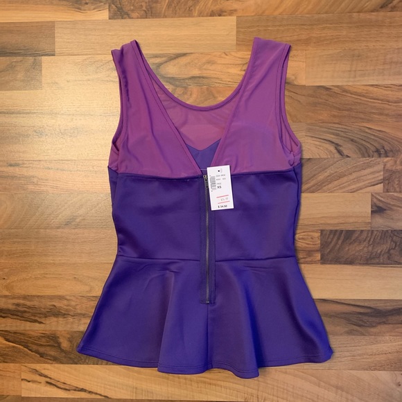 New Kismet Paige Sweetheart Neckline Peplum Top - Picture 3 of 6